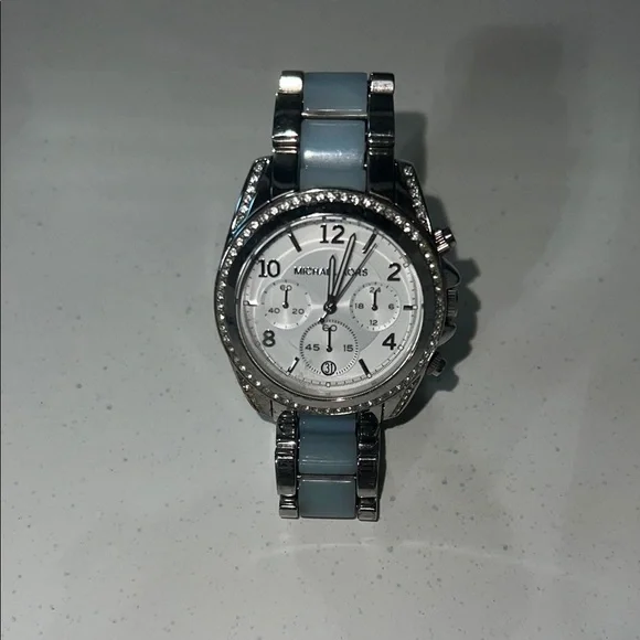 Michael Kors Blair Silver and Blue Watch - Picture 1 of 5